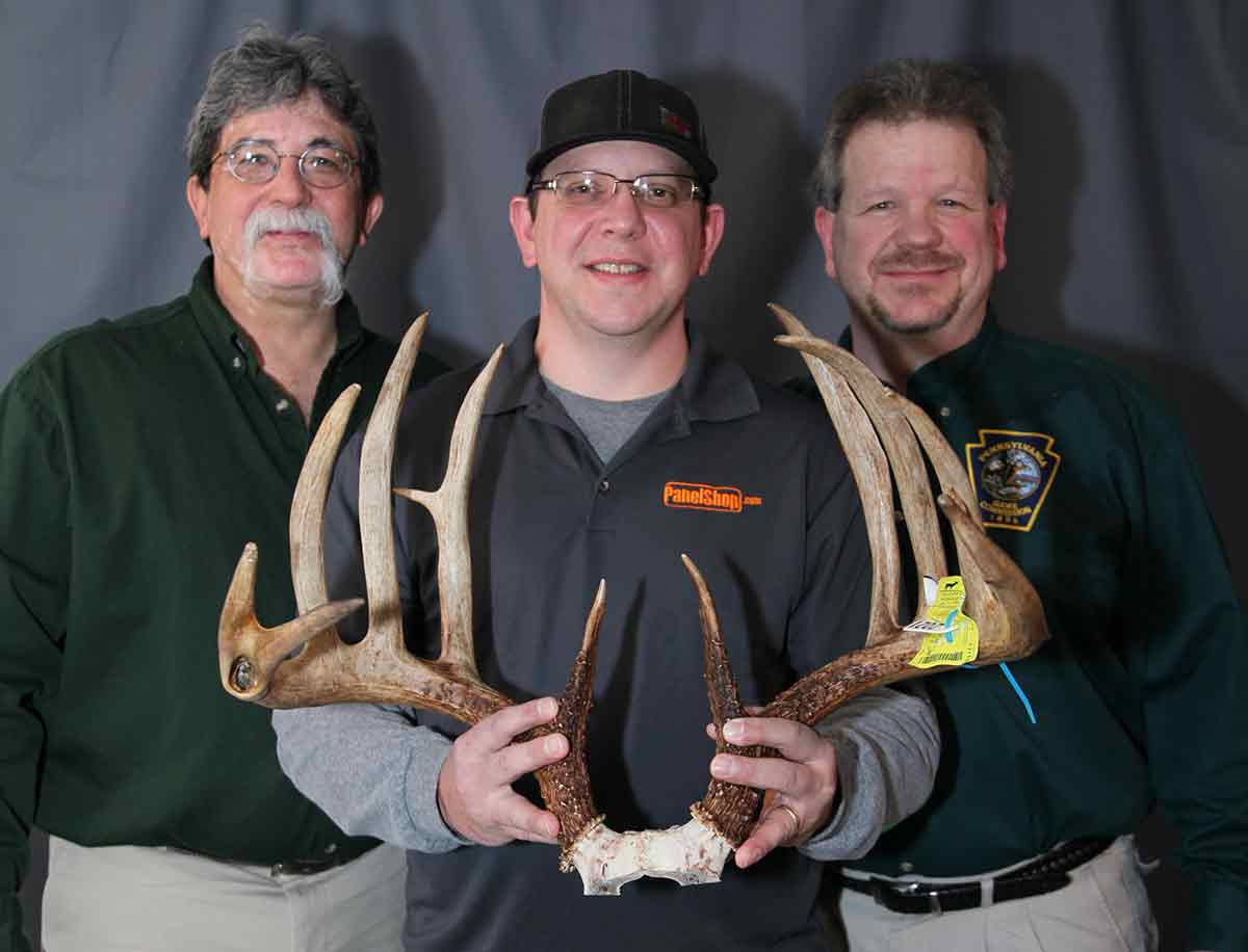 This is a look at Pennsylvania's nerw state record whitetail in the archery category.